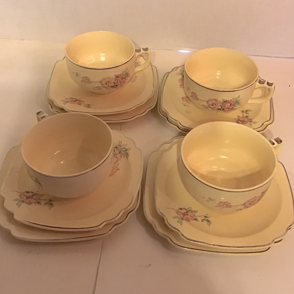 Homer Laughlin Century Briar Rose set